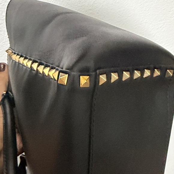 Valentino Garavani Rock Stud 2 Way Bag - Picture 14 of 16